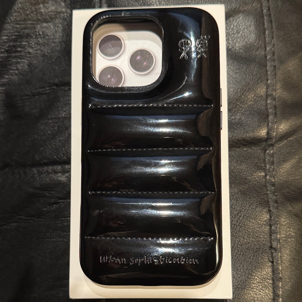 Urban Sophistication iPhone 16 pro black puffer manhattan case